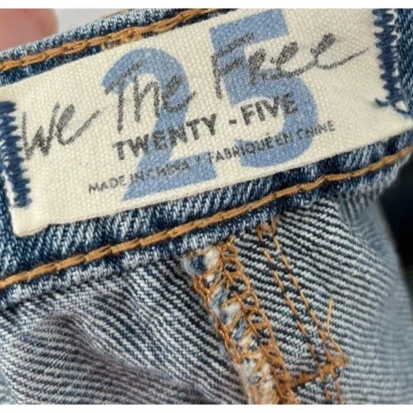 We The Free Denim Mini Skirt Women's Size 25 Asymmetrical Raw Hem Y2K Grunge - Picture 7 of 7